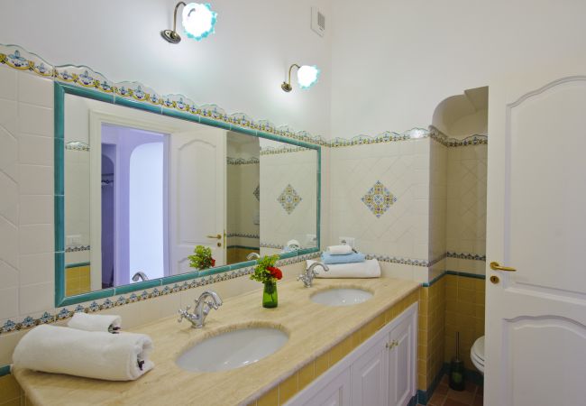 Villa in Praiano - Casa Alessia - Big terrace on the sea, ideal for large families Villa in Praiano - Casa Alessia - Big terrace on the sea, ideal for large families