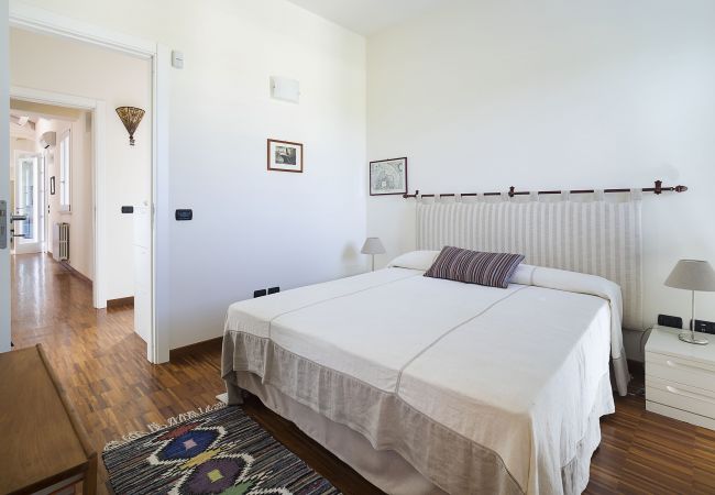 Villa in Augusta - Seafront villa with pool in the Noto Valley, Sicily South-East - 8 pax Villa in Augusta - Seafront villa with pool in the Noto Valley, Sicily South-East - 8 pax