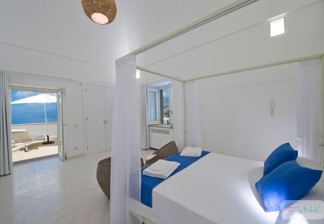 Villa in Praiano - Villa Imperati - Splendid villa with private pool overlooking the sea Villa in Praiano - Villa Imperati - Splendid villa with private pool overlooking the sea