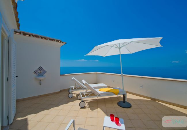 Villa in Praiano - Villa Imperati - Splendid villa with private pool overlooking the sea Villa in Praiano - Villa Imperati - Splendid villa with private pool overlooking the sea
