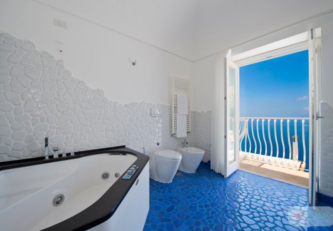 Villa in Praiano - Villa Imperati - Splendid villa with private pool overlooking the sea Villa in Praiano - Villa Imperati - Splendid villa with private pool overlooking the sea