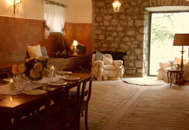 Villa in Montefiascone - Casale Vallalta - Single House with Pool Villa in Montefiascone - Casale Vallalta - Single House with Pool