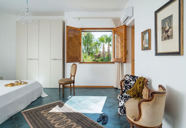 Villa in Paceco - Villa with pool, 450 metres from sea, near Trapani, Sicily - 14 pax Villa in Paceco - Villa with pool, 450 metres from sea, near Trapani, Sicily - 14 pax