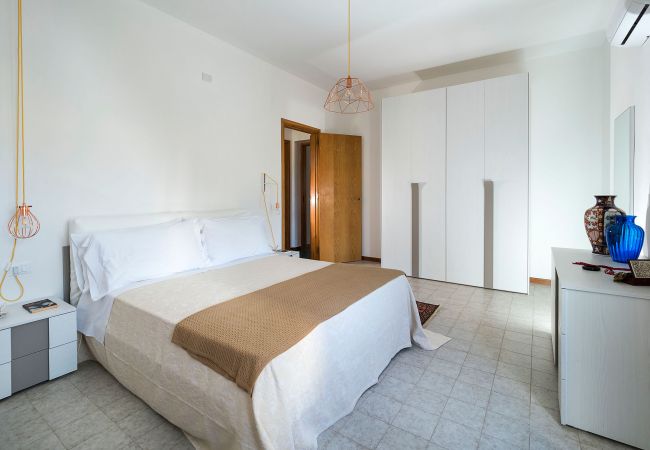 Villa in Paceco - Villa with pool, 450 metres from sea, near Trapani, Sicily - 14 pax Villa in Paceco - Villa with pool, 450 metres from sea, near Trapani, Sicily - 14 pax