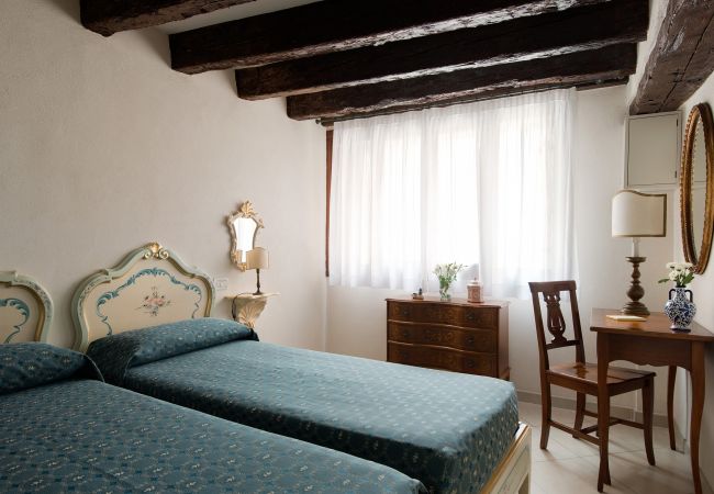 Apartment in Santa Croce - Elegant apartment with garden, in S.Croce, Venice Apartment in Santa Croce - Elegant apartment with garden, in S.Croce, Venice