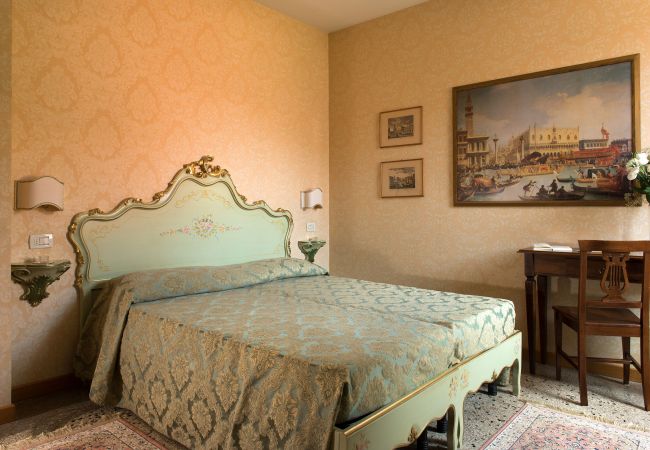 Apartment in Santa Croce - Elegant apartment with private terrace in S.Croce, Venice Apartment in Santa Croce - Elegant apartment with private terrace in S.Croce, Venice