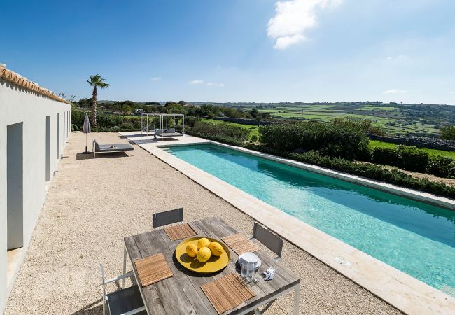 Villa in Ragusa - Designer country villa with pool in Ragusa, Sicily Villa in Ragusa - Designer country villa with pool in Ragusa, Sicily