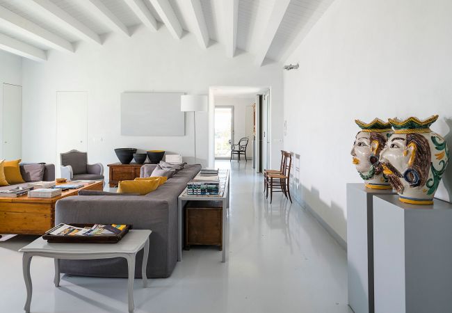 Villa in Ragusa - Designer country villa with pool in Ragusa, Sicily Villa in Ragusa - Designer country villa with pool in Ragusa, Sicily