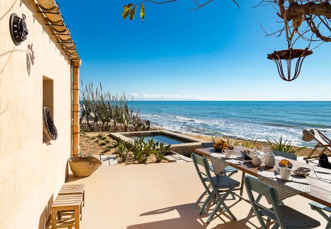 Villa in Ispica - Beach front villa in Ispica, Sicily Villa in Ispica - Beach front villa in Ispica, Sicily