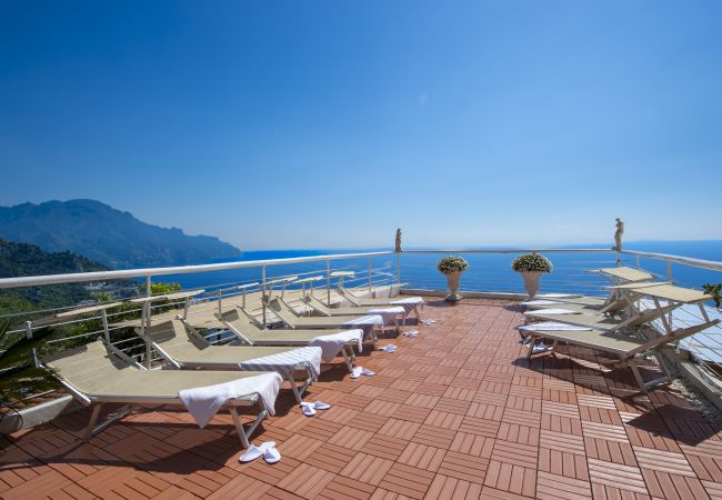 Villa in Pogerola - Villa Gioiello - Sea view pool with chromotherapy Villa in Pogerola - Villa Gioiello - Sea view pool with chromotherapy