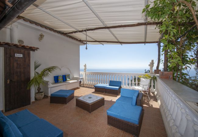 Villa in Pogerola - Villa Gioiello - Sea view pool with chromotherapy Villa in Pogerola - Villa Gioiello - Sea view pool with chromotherapy