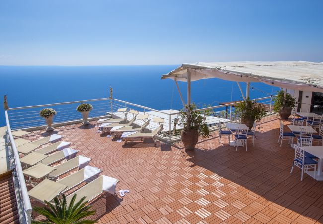 Villa in Pogerola - Villa Gioiello - Sea view pool with chromotherapy Villa in Pogerola - Villa Gioiello - Sea view pool with chromotherapy