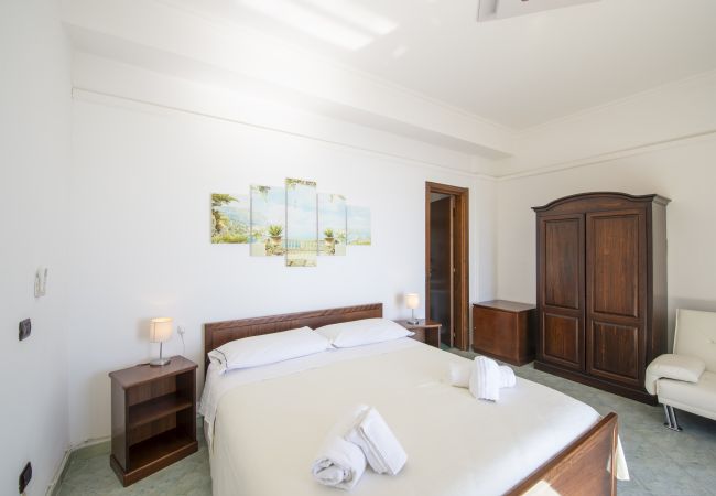 Villa in Pogerola - Villa Gioiello - Sea view pool with chromotherapy Villa in Pogerola - Villa Gioiello - Sea view pool with chromotherapy