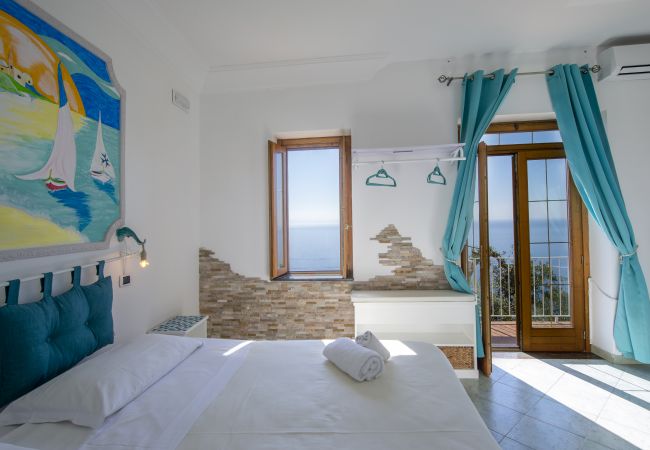 Villa in Pogerola - Villa Gioiello - Sea view pool with chromotherapy Villa in Pogerola - Villa Gioiello - Sea view pool with chromotherapy