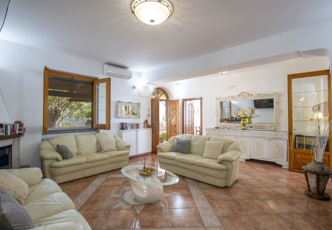 Villa in Pogerola - Villa Gioiello - Sea view pool with chromotherapy Villa in Pogerola - Villa Gioiello - Sea view pool with chromotherapy