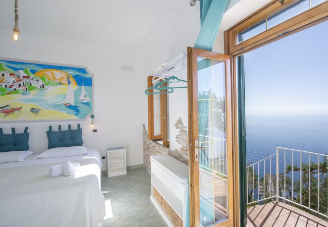 Villa in Pogerola - Villa Gioiello - Sea view pool with chromotherapy Villa in Pogerola - Villa Gioiello - Sea view pool with chromotherapy