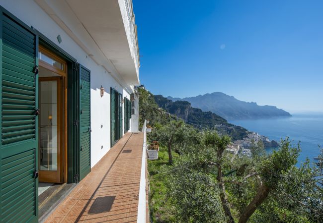 Villa in Pogerola - Villa Gioiello - Sea view pool with chromotherapy Villa in Pogerola - Villa Gioiello - Sea view pool with chromotherapy