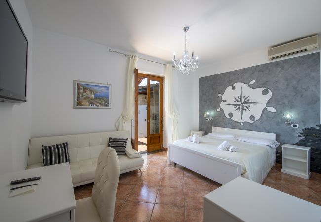 Villa in Pogerola - Villa Gioiello - Sea view pool with chromotherapy Villa in Pogerola - Villa Gioiello - Sea view pool with chromotherapy