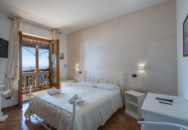 Villa in Pogerola - Villa Gioiello - Sea view pool with chromotherapy Villa in Pogerola - Villa Gioiello - Sea view pool with chromotherapy