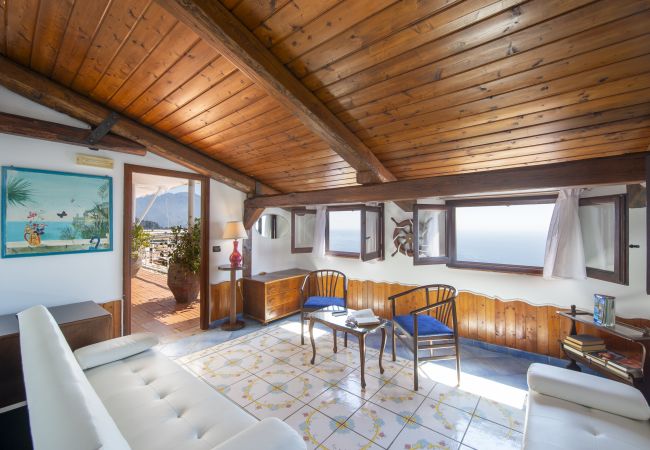 Villa in Pogerola - Villa Gioiello - Sea view pool with chromotherapy Villa in Pogerola - Villa Gioiello - Sea view pool with chromotherapy