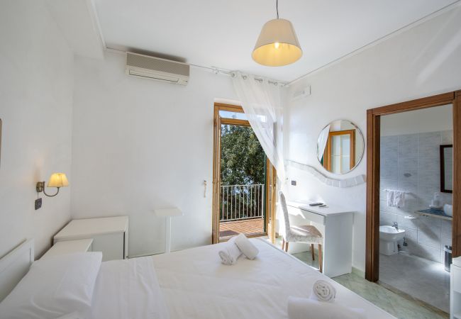 Villa in Pogerola - Villa Gioiello - Sea view pool with chromotherapy Villa in Pogerola - Villa Gioiello - Sea view pool with chromotherapy