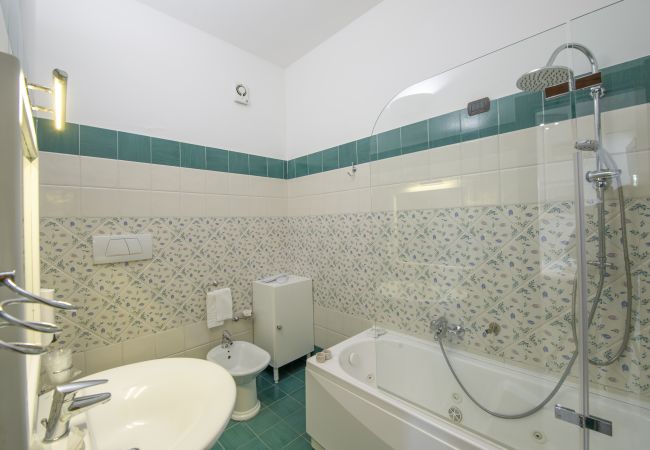 Villa in Pogerola - Villa Gioiello - Sea view pool with chromotherapy Villa in Pogerola - Villa Gioiello - Sea view pool with chromotherapy