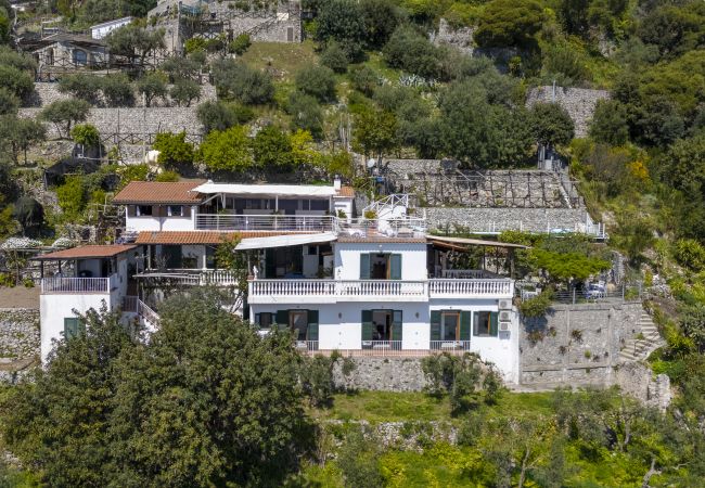 Villa in Pogerola - Villa Gioiello - Sea view pool with chromotherapy Villa in Pogerola - Villa Gioiello - Sea view pool with chromotherapy