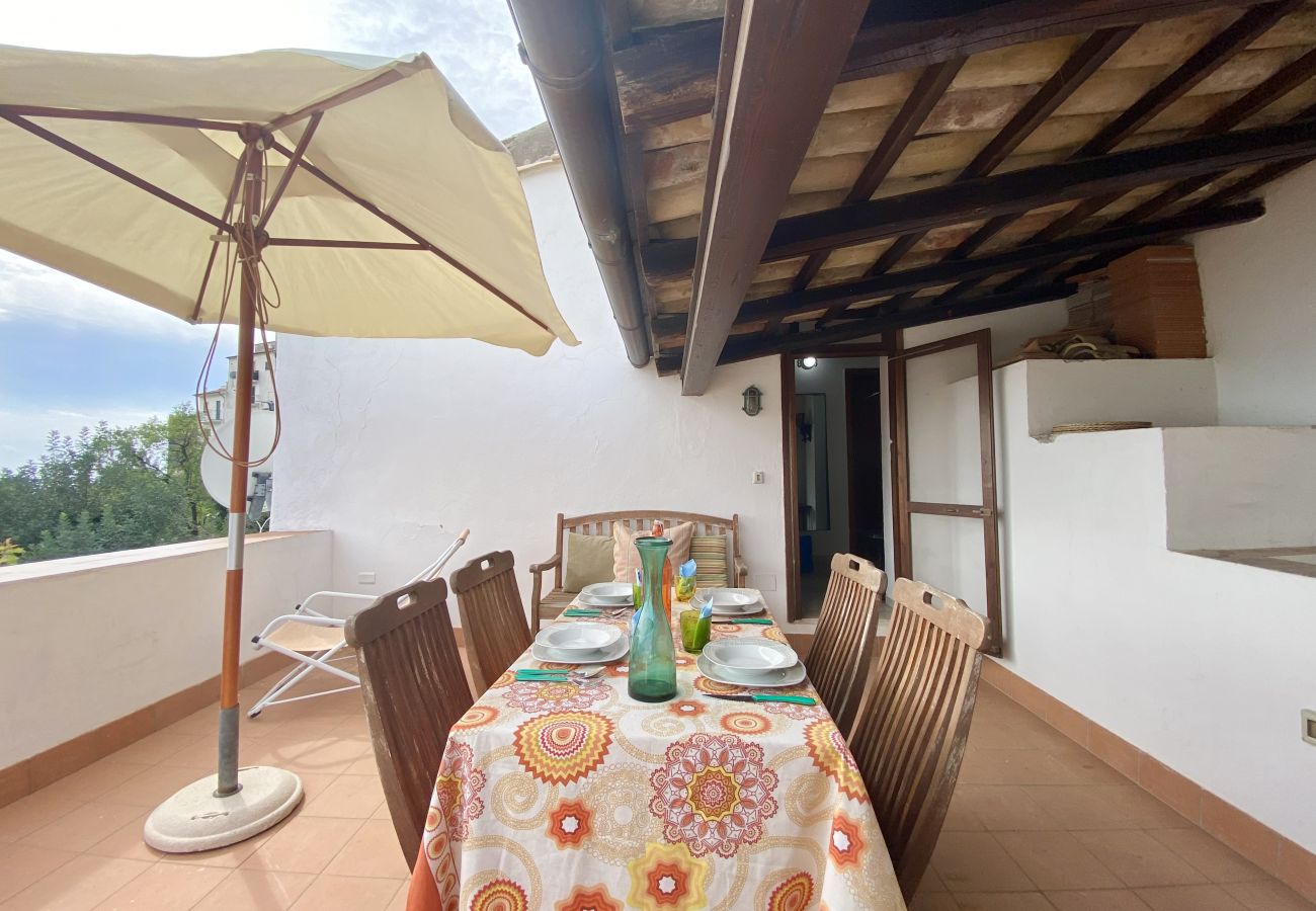 Apartment in Sperlonga - its sea view terrace is ideal for total relaxation