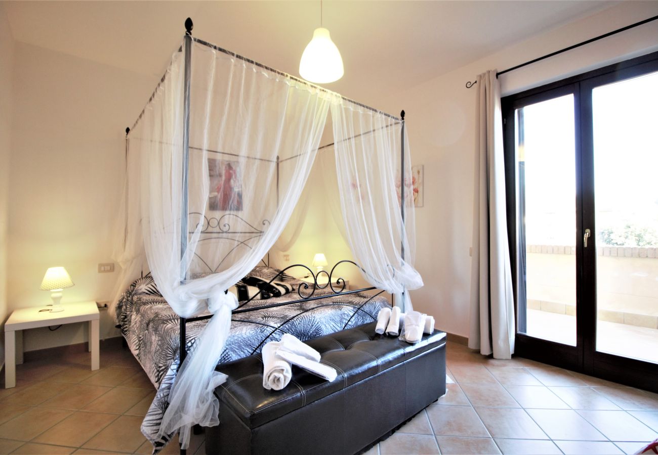 Villa in Sperlonga - Its spaces, its perfect garden for a comfortable holiday