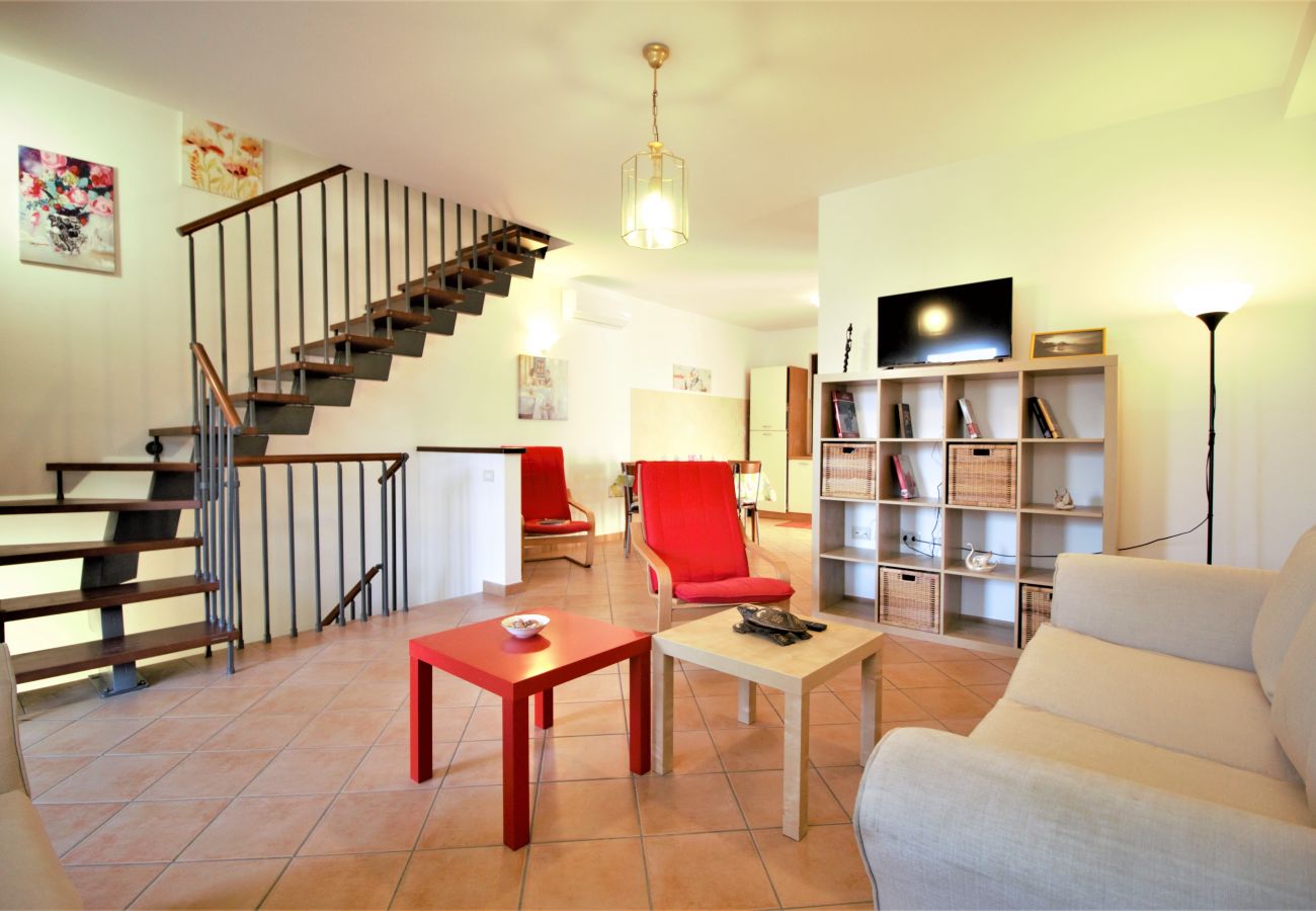 Villa in Sperlonga - Its spaces, its perfect garden for a comfortable holiday