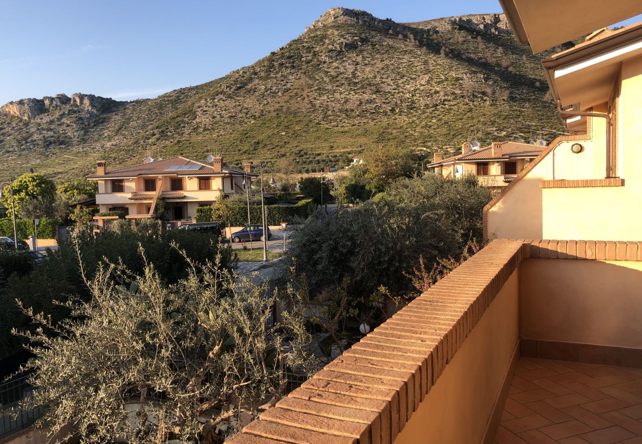Villa in Sperlonga - Its spaces, its perfect garden for a comfortable holiday