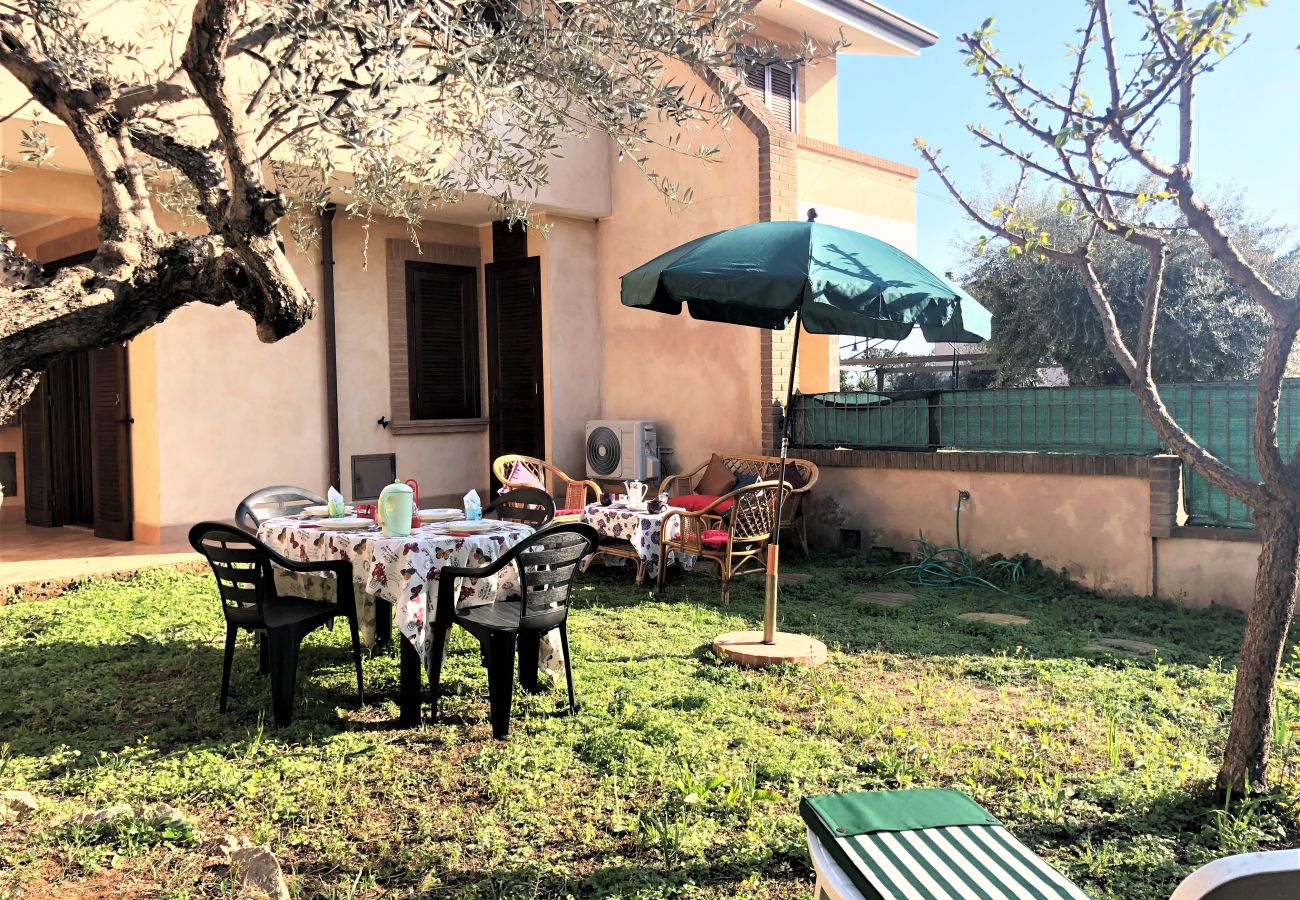 Villa in Sperlonga - Its spaces, its perfect garden for a comfortable holiday
