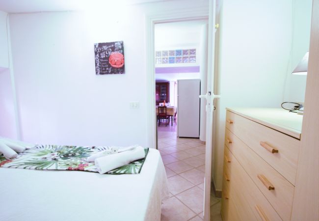 Apartment in Sperlonga - this characteristic house for 6 people is ideal for living in full the sea and the traditions of the village Apartment in Sperlonga - this characteristic house for 6 people is ideal for living in full the sea and the traditions of the village