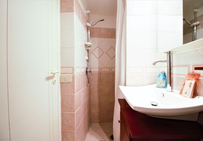 Apartment in Sperlonga - this characteristic house for 6 people is ideal for living in full the sea and the traditions of the village Apartment in Sperlonga - this characteristic house for 6 people is ideal for living in full the sea and the traditions of the village
