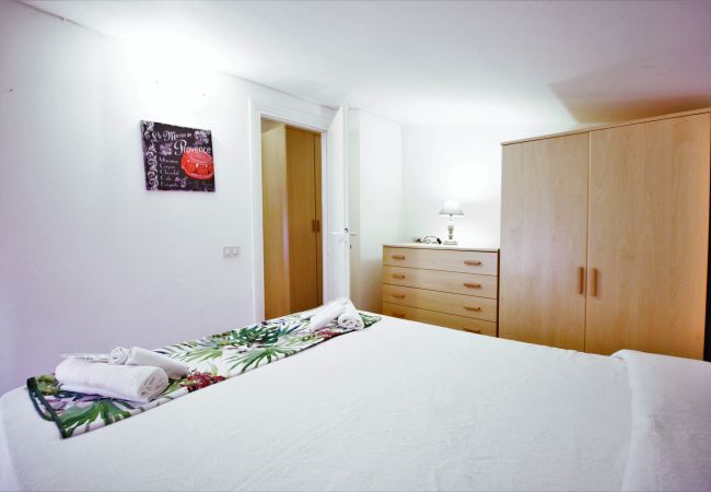 Apartment in Sperlonga - this characteristic house for 6 people is ideal for living in full the sea and the traditions of the village Apartment in Sperlonga - this characteristic house for 6 people is ideal for living in full the sea and the traditions of the village