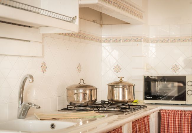 Apartment in Sperlonga - this characteristic house for 6 people is ideal for living in full the sea and the traditions of the village