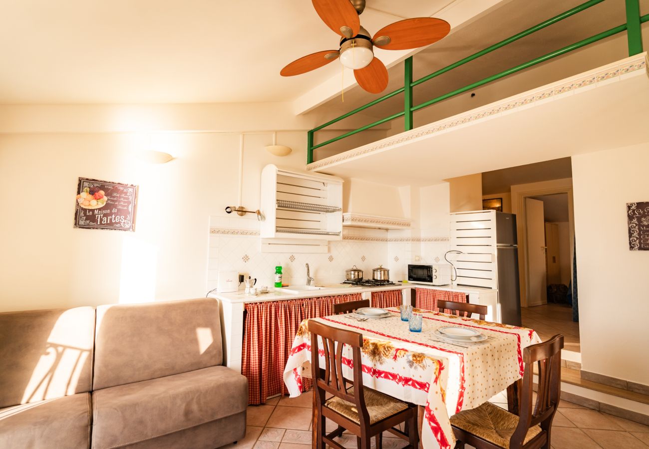 Apartment in Sperlonga - this characteristic house for 6 people is ideal for living in full the sea and the traditions of the village