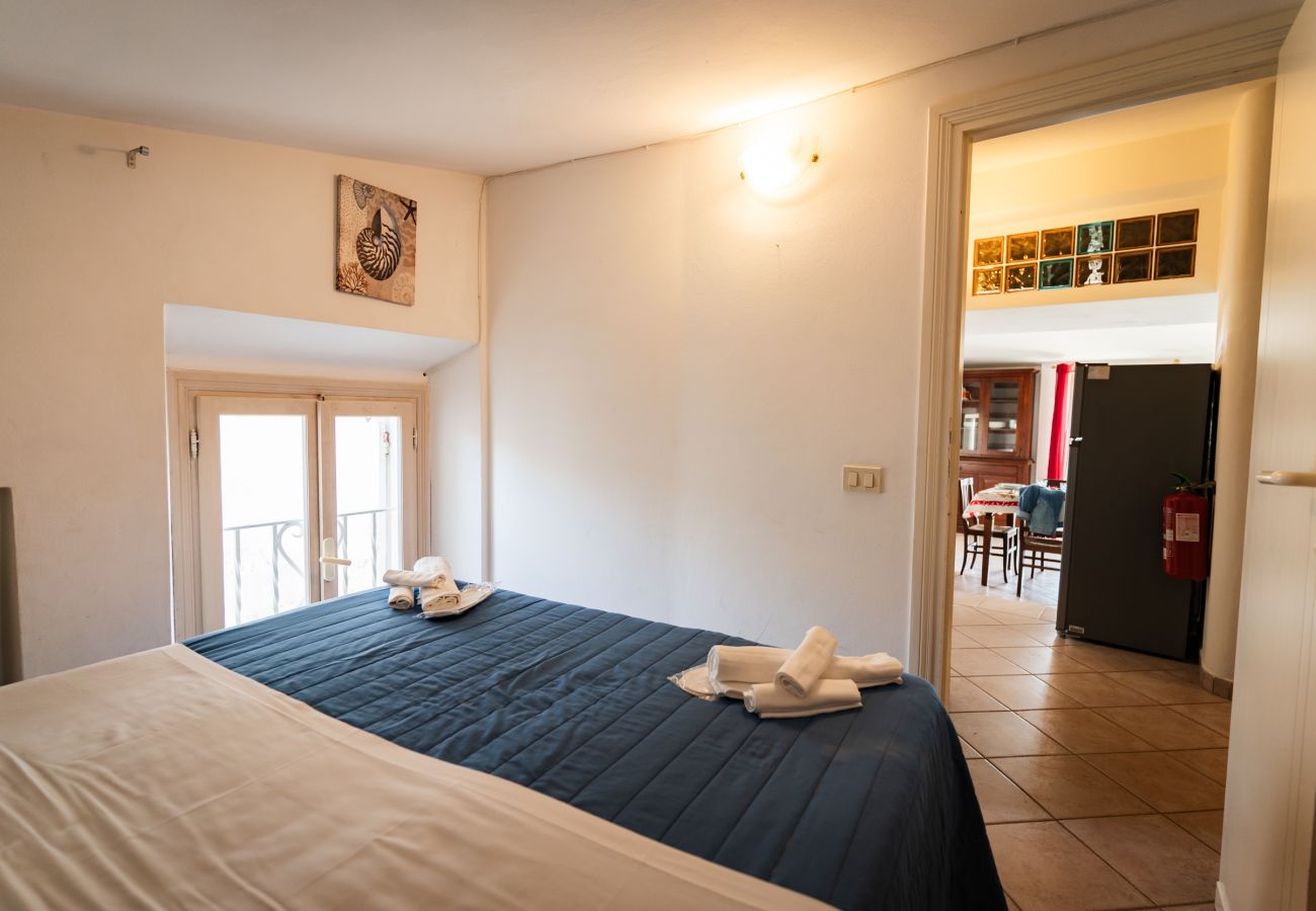 Apartment in Sperlonga - this characteristic house for 6 people is ideal for living in full the sea and the traditions of the village