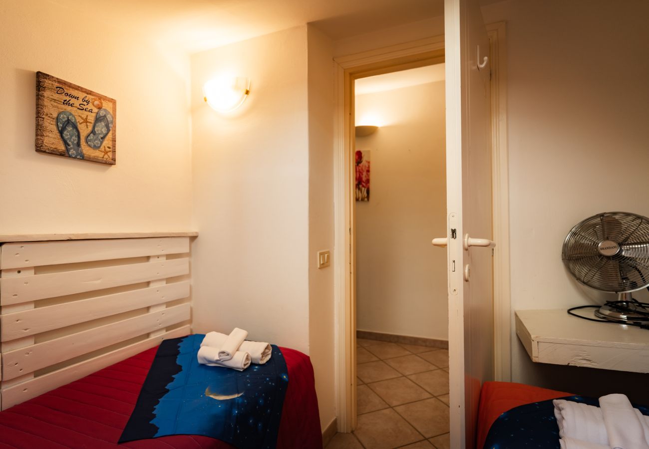 Apartment in Sperlonga - this characteristic house for 6 people is ideal for living in full the sea and the traditions of the village