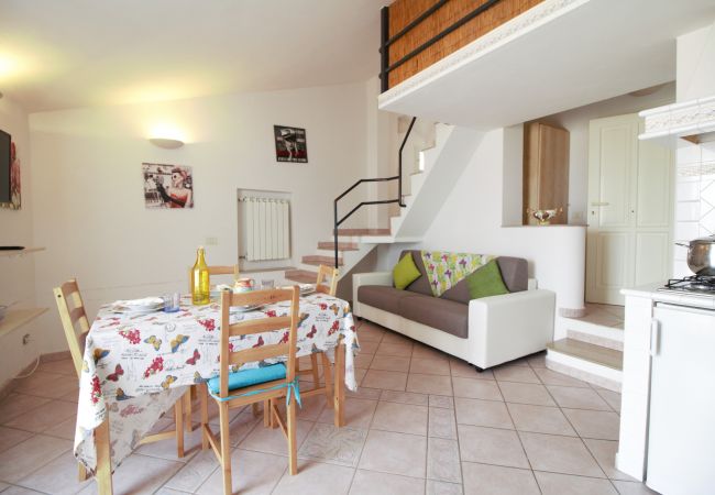 Apartment in Sperlonga - Pretty sea view house for 5 people Apartment in Sperlonga - Pretty sea view house for 5 people