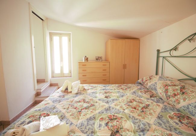 Apartment in Sperlonga - Pretty sea view house for 5 people Apartment in Sperlonga - Pretty sea view house for 5 people