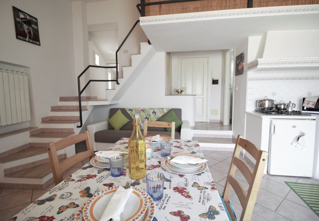 Apartment in Sperlonga - Pretty sea view house for 5 people