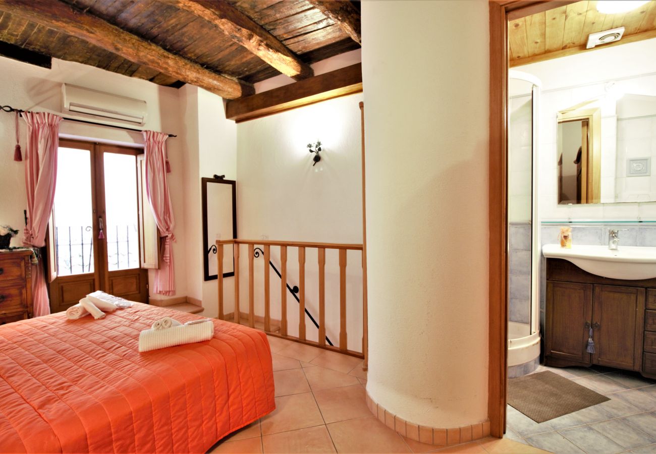 Apartment in Sperlonga - cared for down to the last detail, this house is located in the heart of Sperlonga