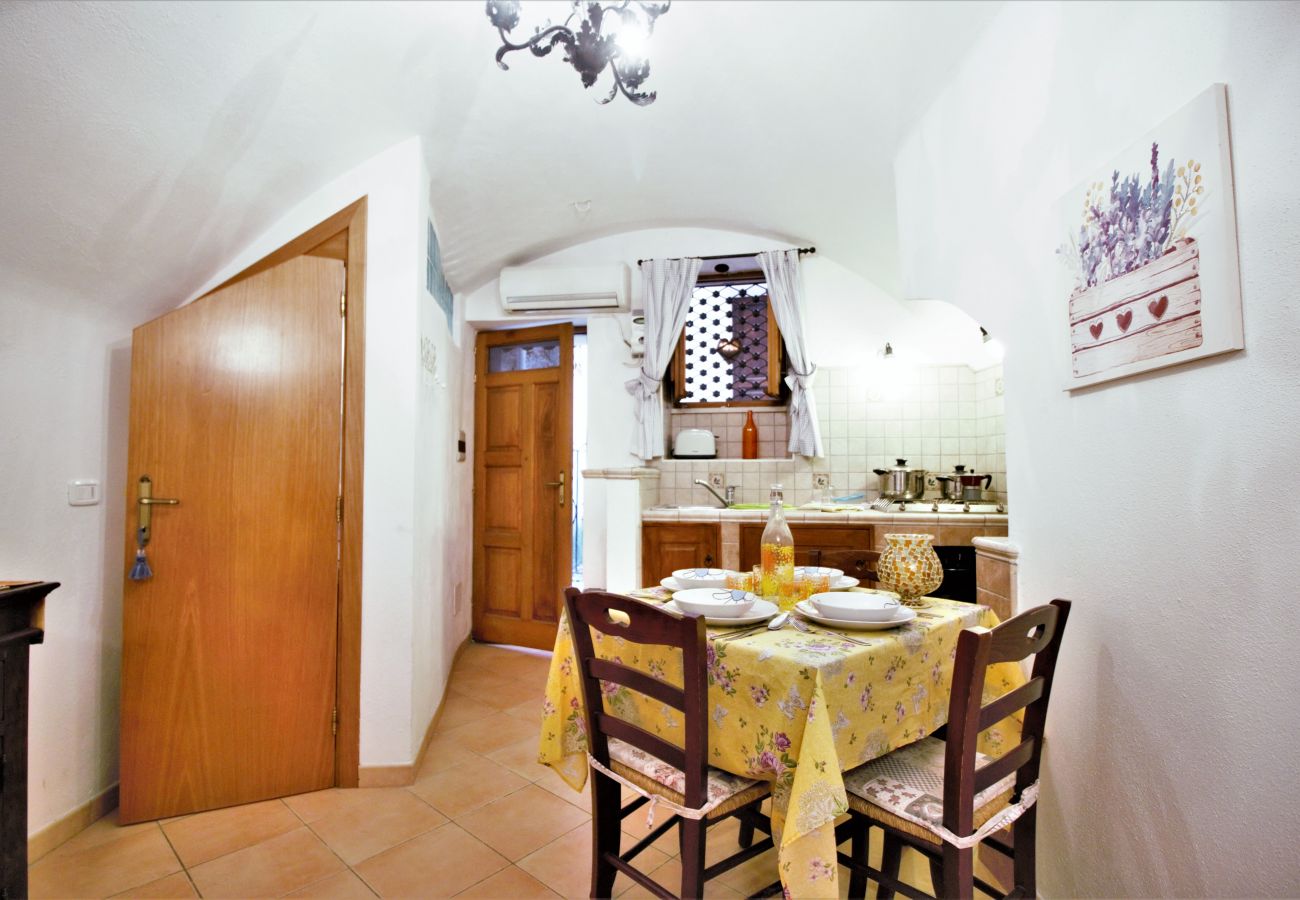 Apartment in Sperlonga - cared for down to the last detail, this house is located in the heart of Sperlonga