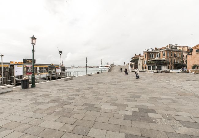 Apartment in Venezia - Design District Apartment R&R Apartment in Venezia - Design District Apartment R&R