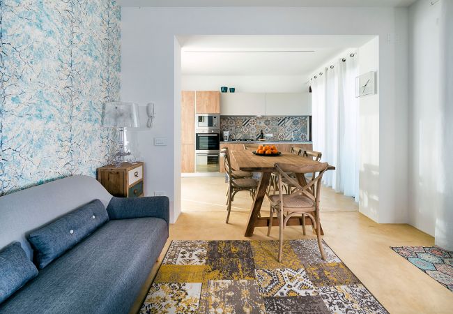 Villa in Noto - Seafront villa with pool near Syracuse, Sicily - Ulivo - 8 pax Villa in Noto - Seafront villa with pool near Syracuse, Sicily - Ulivo - 8 pax