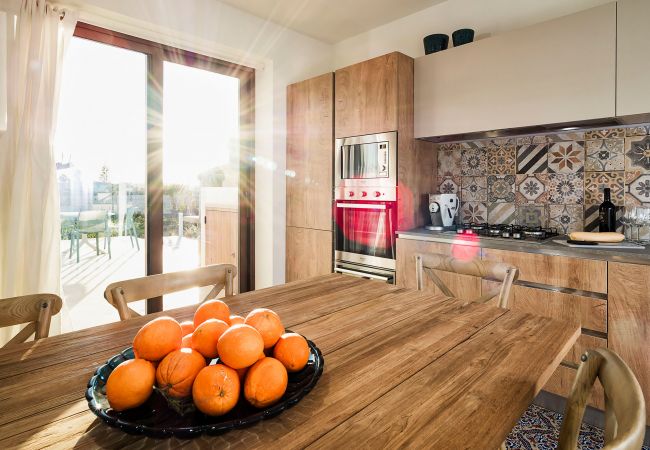 Villa in Noto - Seafront villa with pool near Syracuse, Sicily - Ulivo - 8 pax Villa in Noto - Seafront villa with pool near Syracuse, Sicily - Ulivo - 8 pax