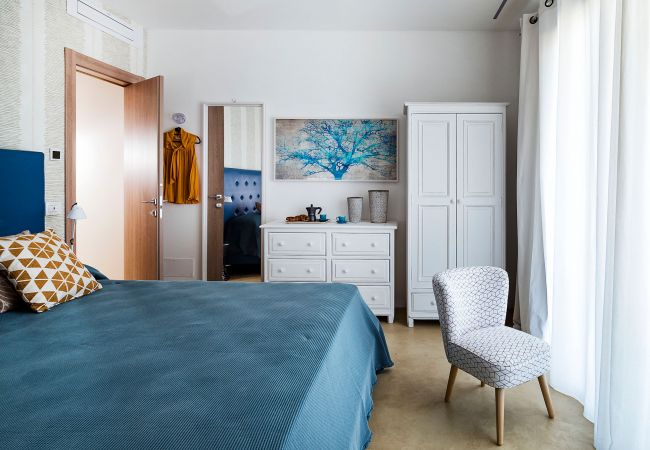 Villa in Noto - Seafront villa with pool near Syracuse, Sicily - Ulivo - 8 pax Villa in Noto - Seafront villa with pool near Syracuse, Sicily - Ulivo - 8 pax