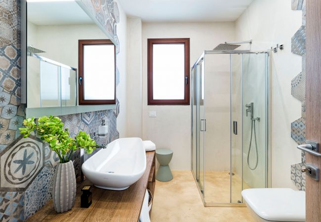 Villa in Noto - Seafront villa with pool near Syracuse, Sicily - Ulivo - 8 pax Villa in Noto - Seafront villa with pool near Syracuse, Sicily - Ulivo - 8 pax