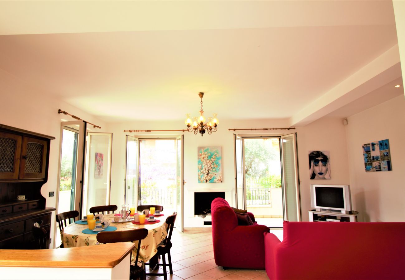 Villa in Sperlonga - more comfort more space and more privacy for a comfortable holiday